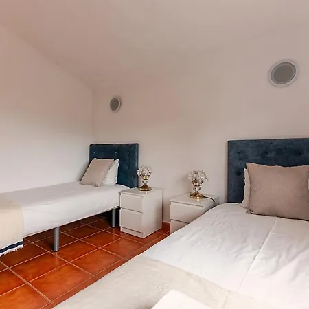 Marmeleira House Terrace Holiday home *